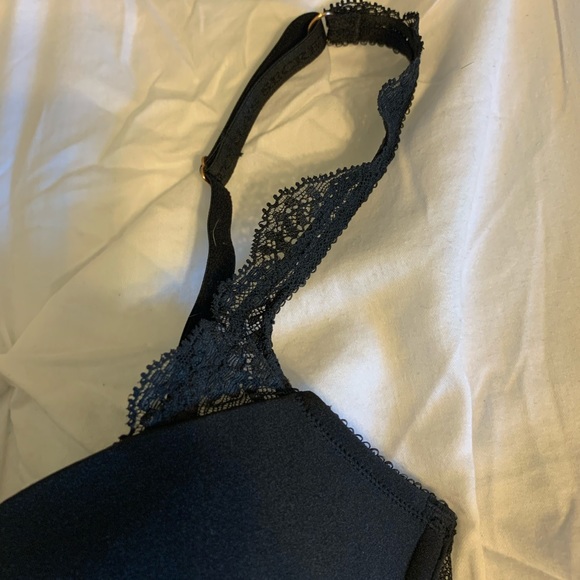 2 Very Sexy Beautiful Balconet and Lace VS Bras - Picture 5 of 12